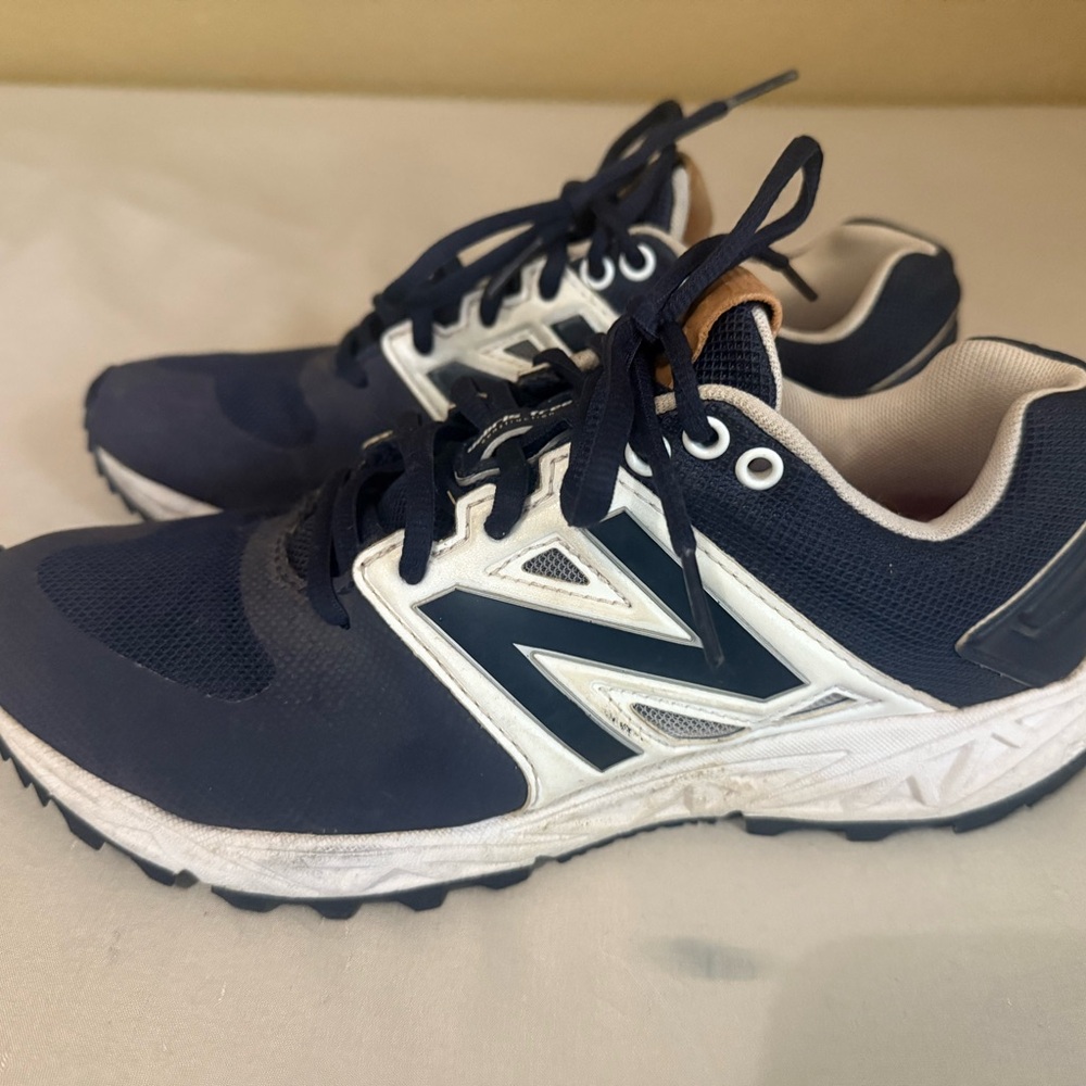 New Balance Men's Dark Blue Athletic Shoes
